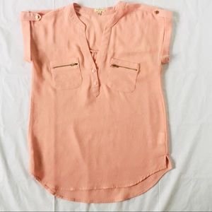 Pink blouse short sleeved
